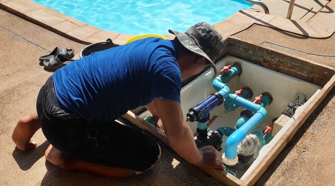 Comment protéger votre pompe de piscine de la pluie ?